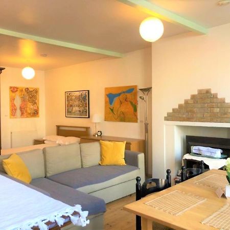 Studio Flat Without Kitchen At Kentish Town London Exterior photo